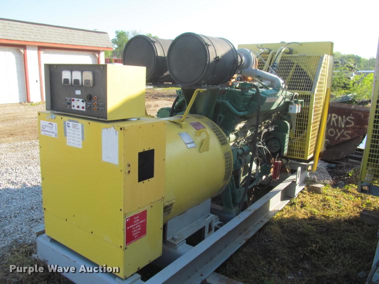 image for item J2512 Cummins generator