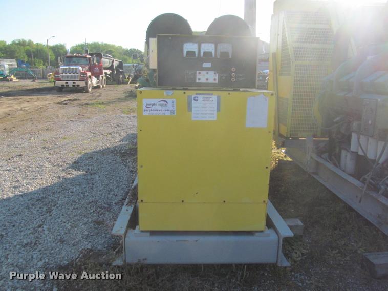 image for item J2512 Cummins generator