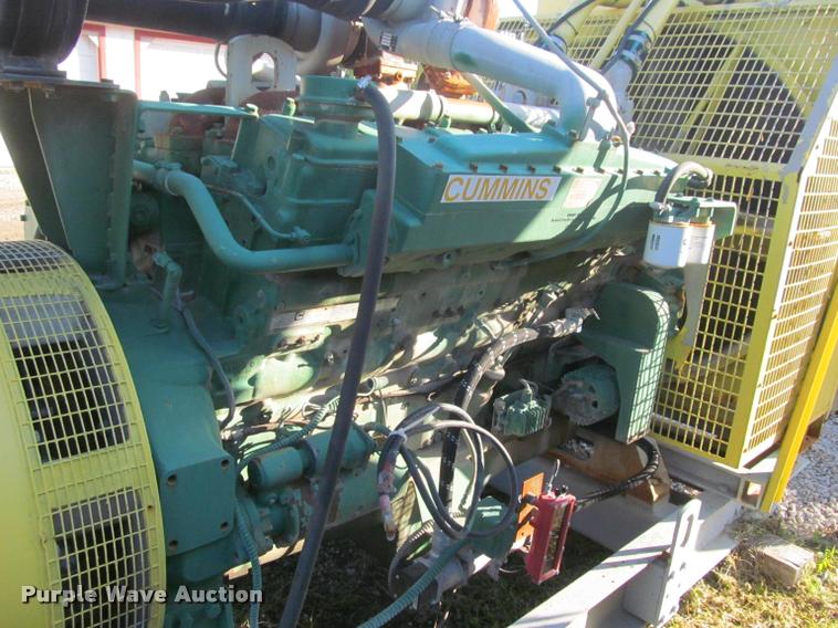 image for item J2512 Cummins generator