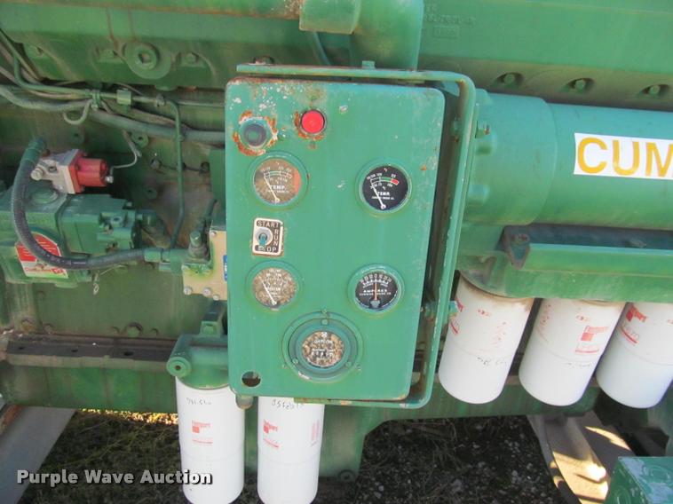 image for item J2512 Cummins generator