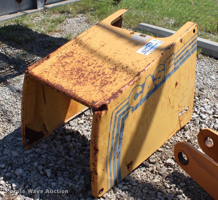 image for item L1991 Case 580 Super L backhoe hood