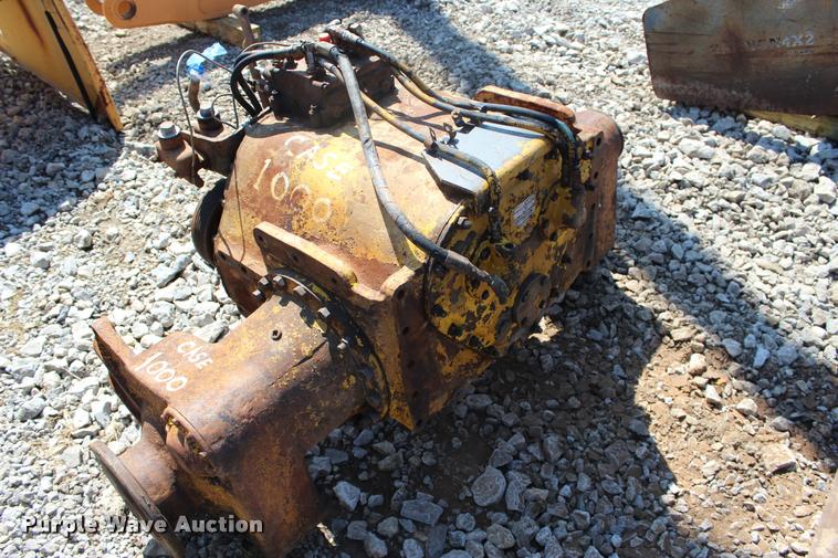 image for item L1992 Case 1000 rear end with final drive