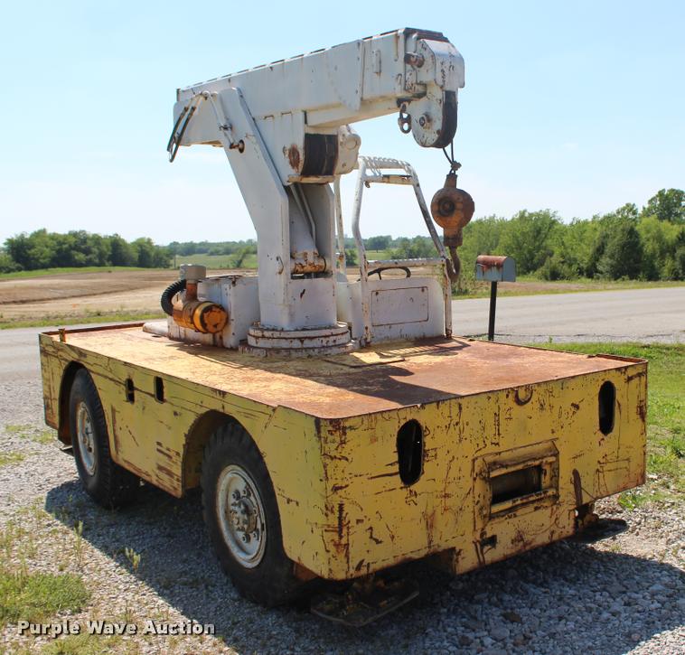 image for item L3010 Drott 85-RM2 carry deck crane