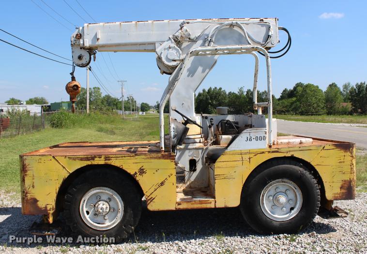 image for item L3010 Drott 85-RM2 carry deck crane