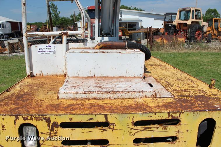 image for item L3010 Drott 85-RM2 carry deck crane