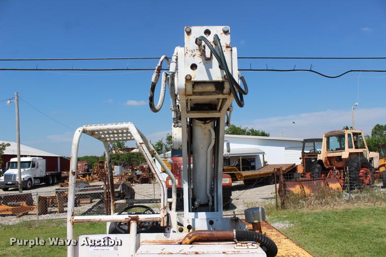 image for item L3010 Drott 85-RM2 carry deck crane