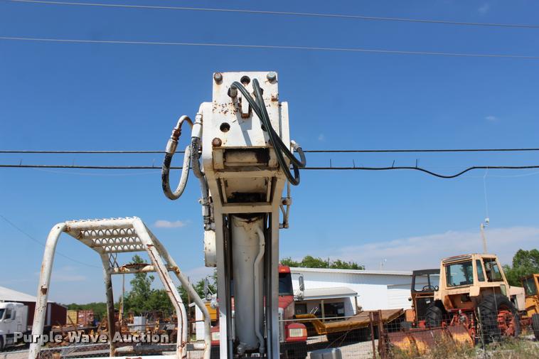 image for item L3010 Drott 85-RM2 carry deck crane