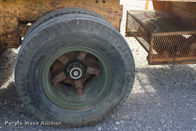 image for item L3126 Cedarapids 30491 jaw crushing plant