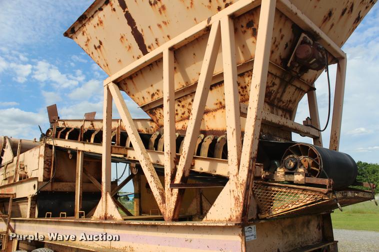 image for item L3126 Cedarapids 30491 jaw crushing plant