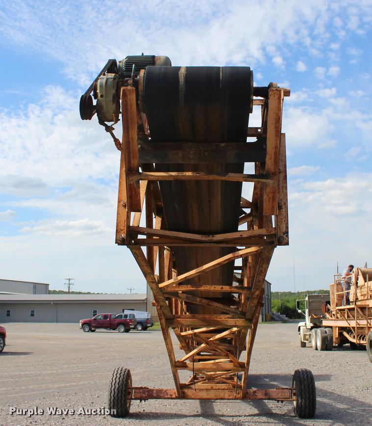 image for item L3126 Cedarapids 30491 jaw crushing plant