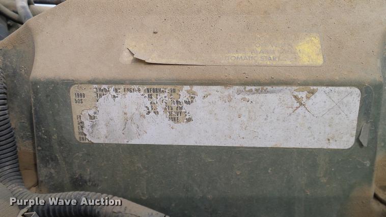 image for item L3129 2000 Freightliner FLD dump truck