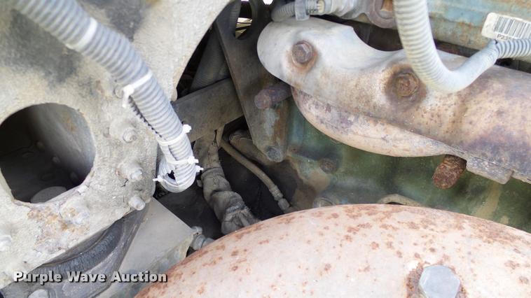 image for item L3129 2000 Freightliner FLD dump truck