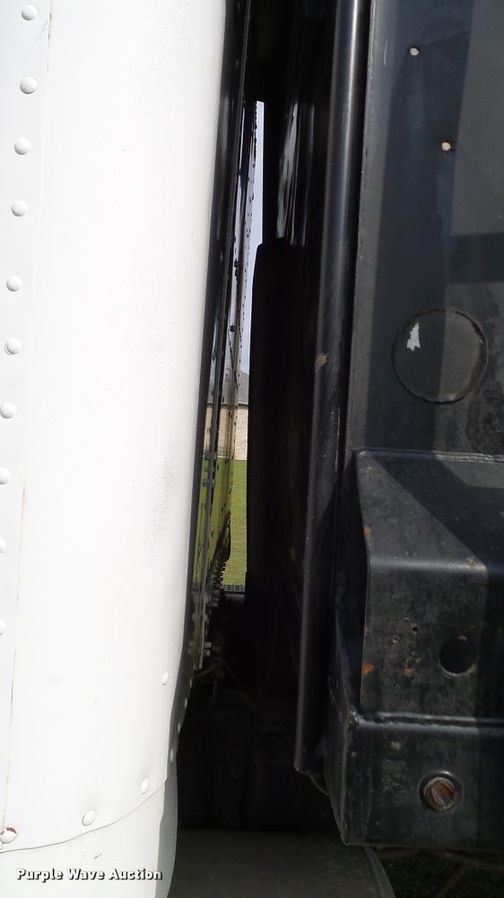 image for item L3129 2000 Freightliner FLD dump truck