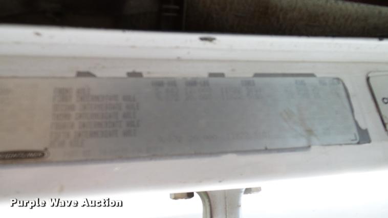 image for item L3129 2000 Freightliner FLD dump truck