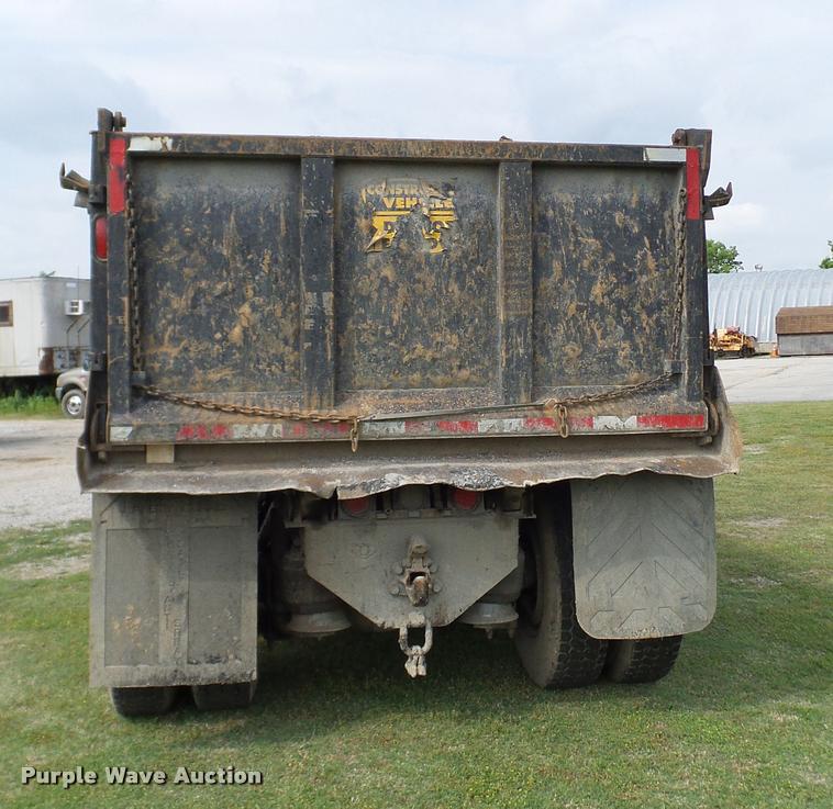 image for item L3130 1997 Freightliner FLD dump truck