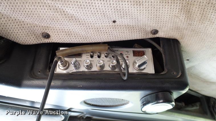 image for item L3130 1997 Freightliner FLD dump truck