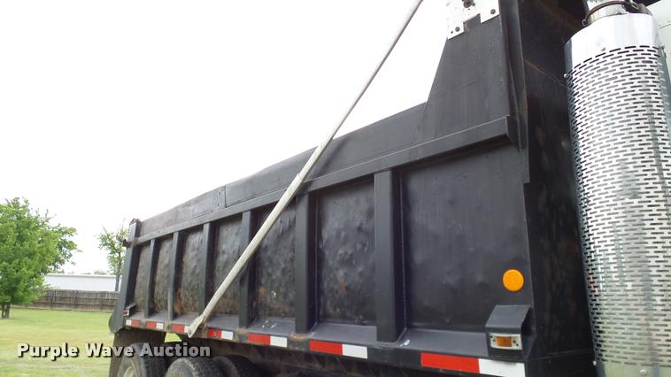 image for item L3130 1997 Freightliner FLD dump truck