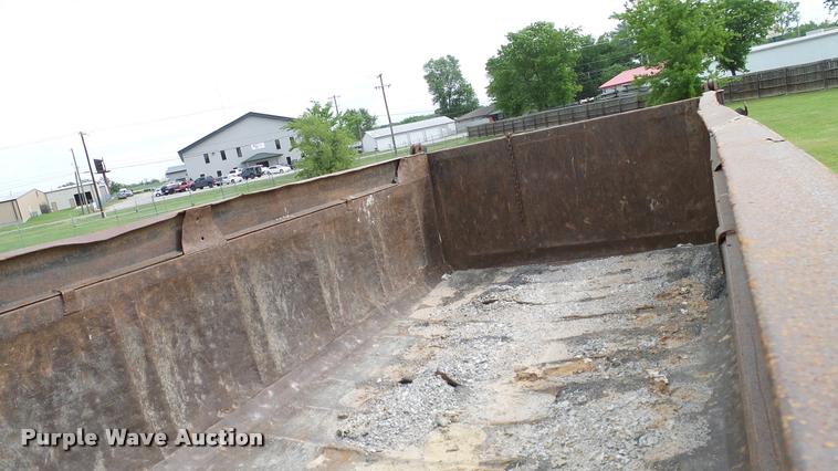 image for item L3130 1997 Freightliner FLD dump truck