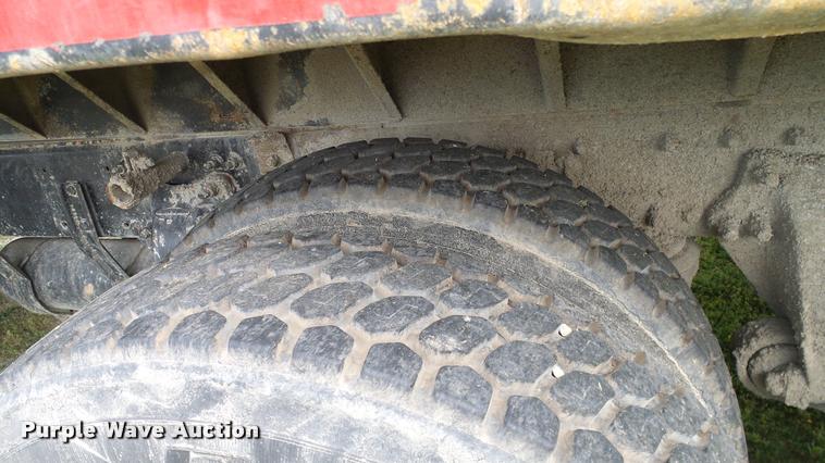 image for item L3130 1997 Freightliner FLD dump truck