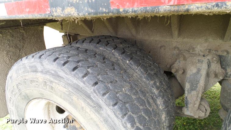 image for item L3130 1997 Freightliner FLD dump truck