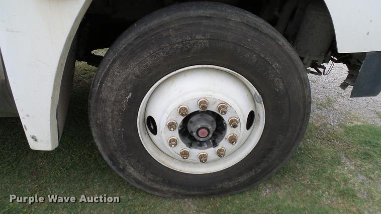 image for item L3130 1997 Freightliner FLD dump truck