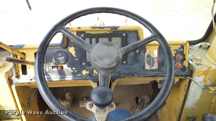 image for item L3132 1986 Dresser 520B wheel loader