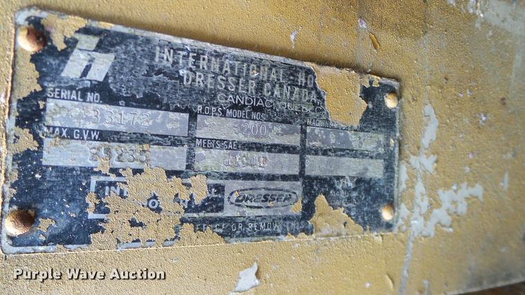 image for item L3132 1986 Dresser 520B wheel loader