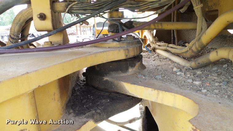 image for item L3132 1986 Dresser 520B wheel loader