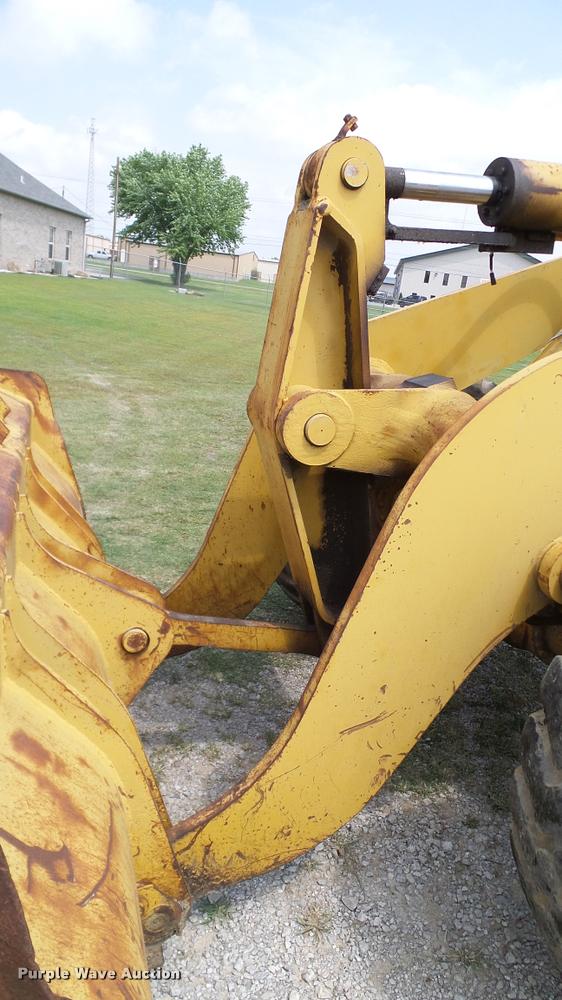 image for item L3132 1986 Dresser 520B wheel loader