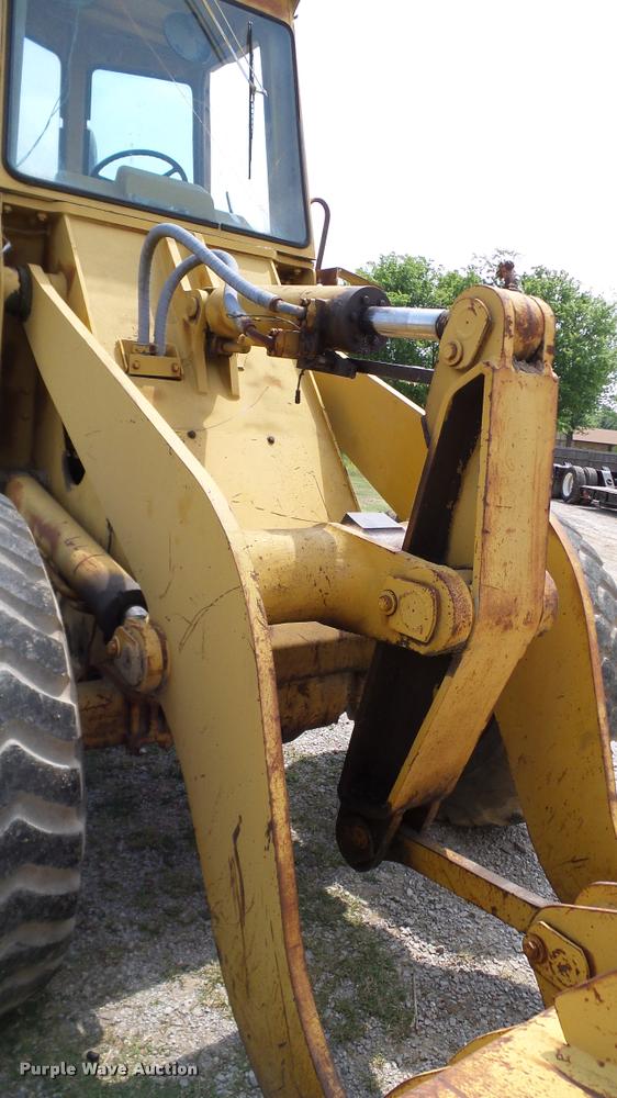 image for item L3132 1986 Dresser 520B wheel loader
