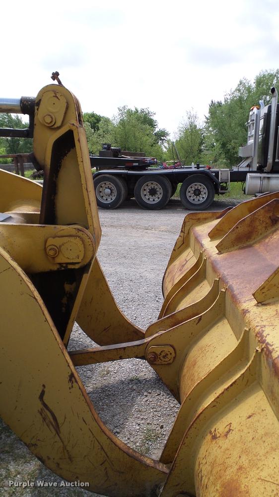 image for item L3132 1986 Dresser 520B wheel loader