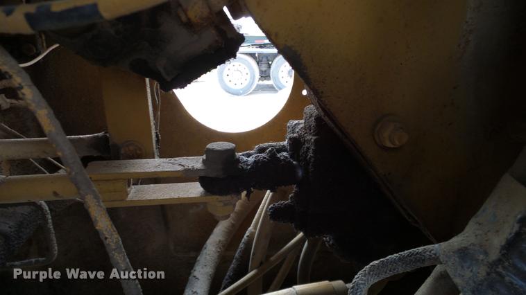 image for item L3132 1986 Dresser 520B wheel loader