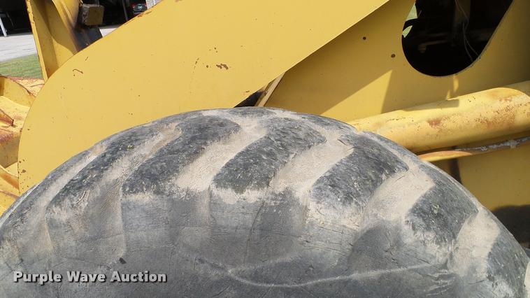 image for item L3132 1986 Dresser 520B wheel loader