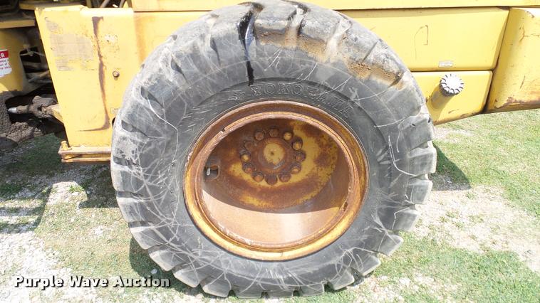 image for item L3132 1986 Dresser 520B wheel loader