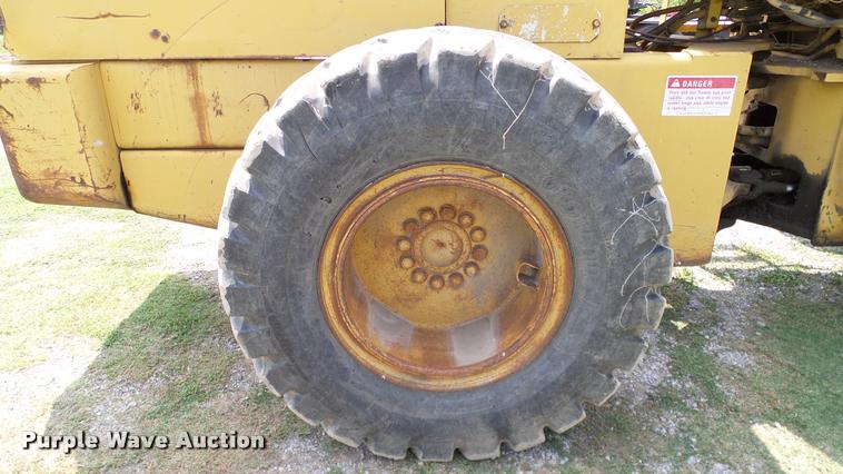 image for item L3132 1986 Dresser 520B wheel loader