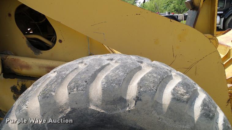 image for item L3132 1986 Dresser 520B wheel loader