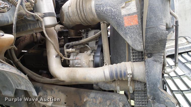 image for item L3136 2000 Ford F750 dump truck