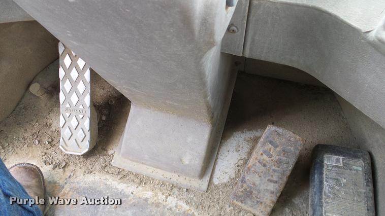 image for item L3139 1994 Fiat-Allis FR100 wheel loader