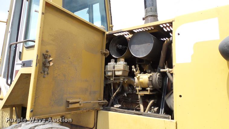 image for item L3139 1994 Fiat-Allis FR100 wheel loader