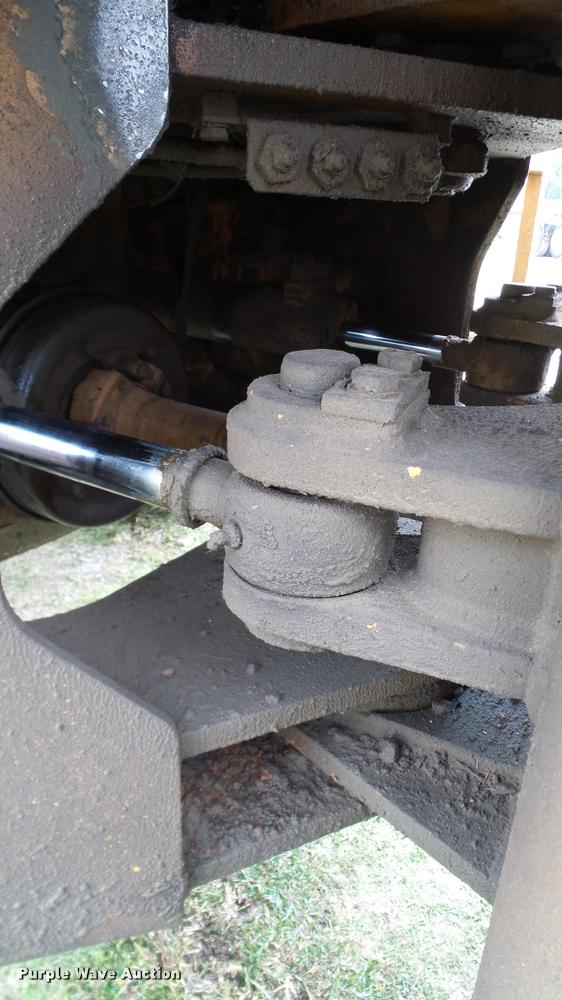 image for item L3139 1994 Fiat-Allis FR100 wheel loader