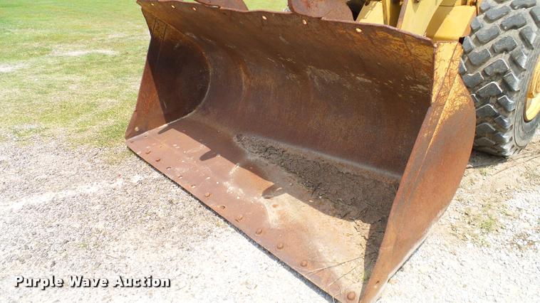 image for item L3139 1994 Fiat-Allis FR100 wheel loader