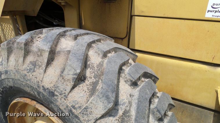 image for item L3139 1994 Fiat-Allis FR100 wheel loader