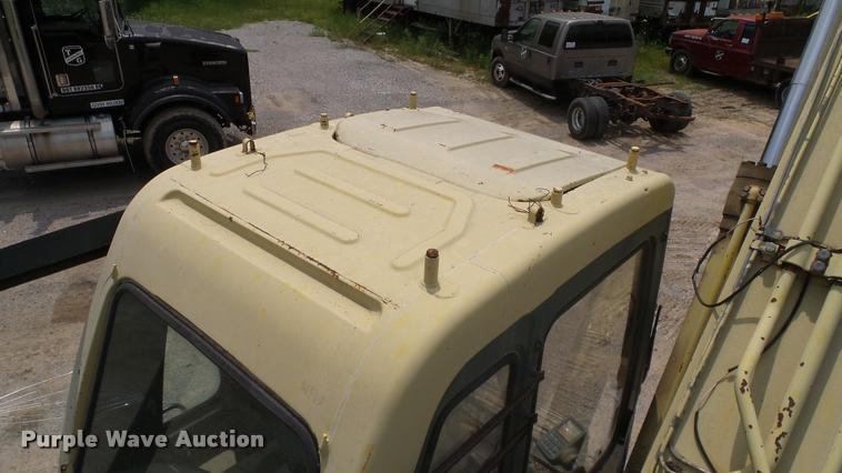 image for item L3140 1994 Komatsu PC200LC-6L excavator