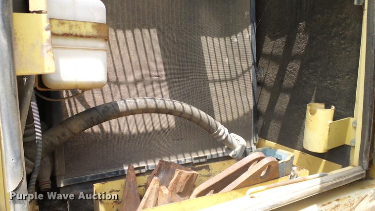 image for item L3140 1994 Komatsu PC200LC-6L excavator