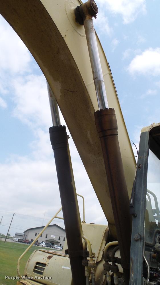 image for item L3140 1994 Komatsu PC200LC-6L excavator