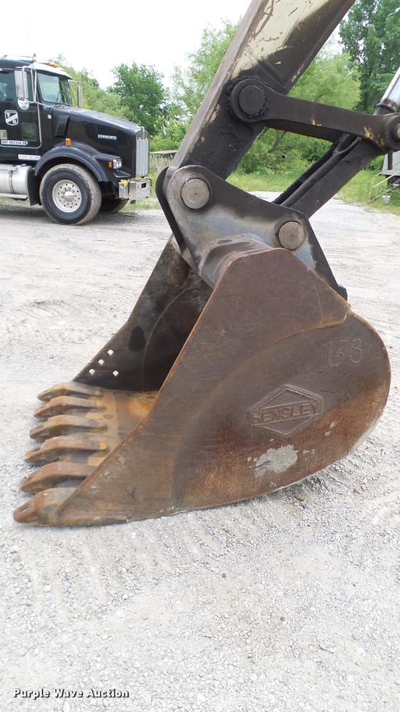 image for item L3140 1994 Komatsu PC200LC-6L excavator