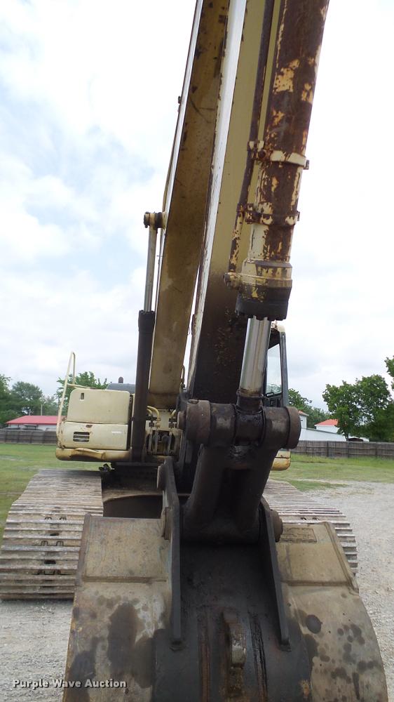 image for item L3140 1994 Komatsu PC200LC-6L excavator