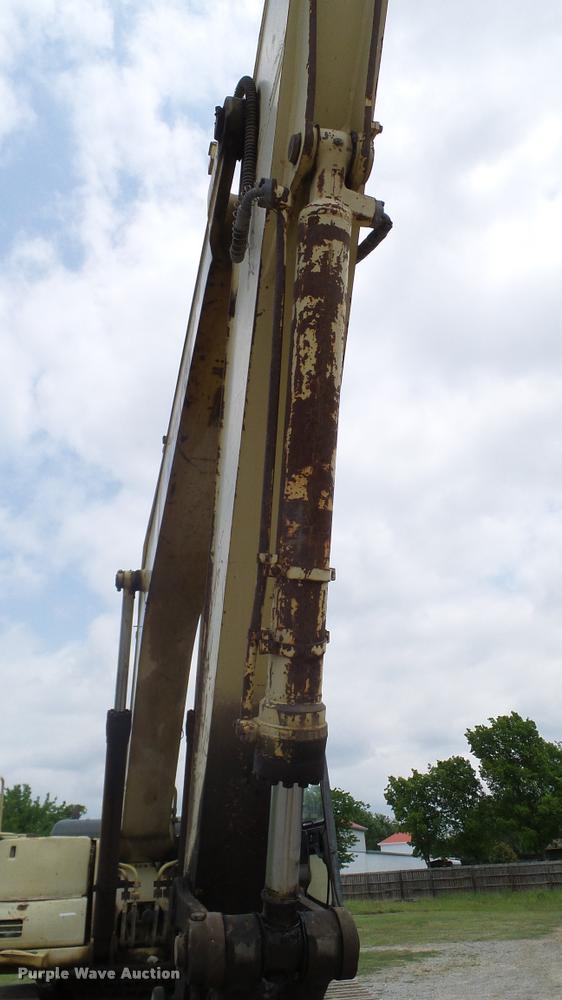 image for item L3140 1994 Komatsu PC200LC-6L excavator