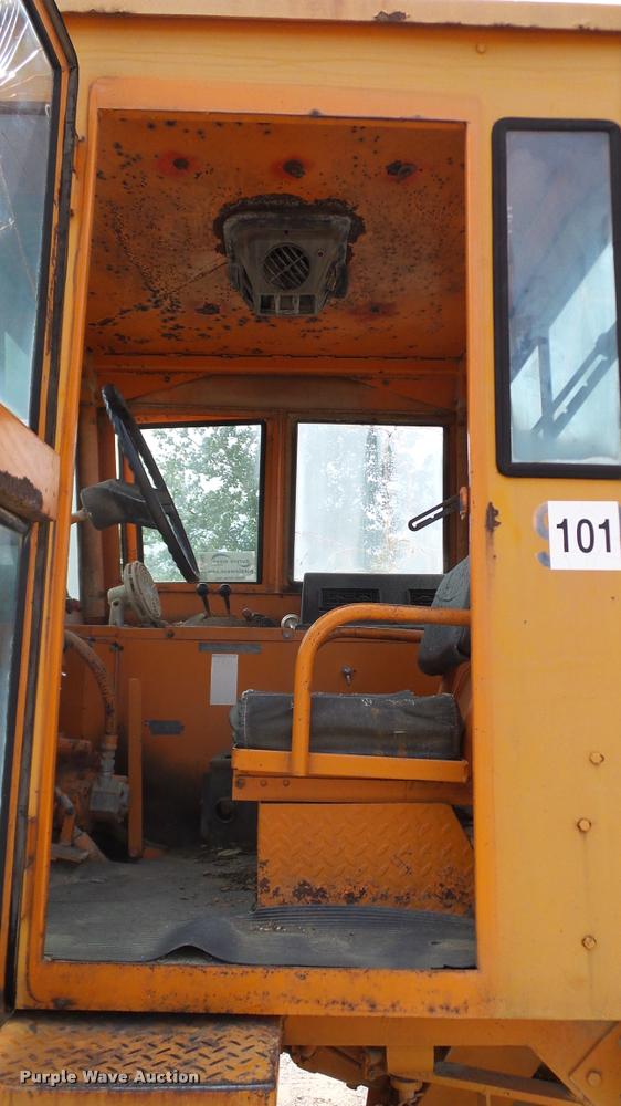 image for item L3142 Broce Broom H20 broom