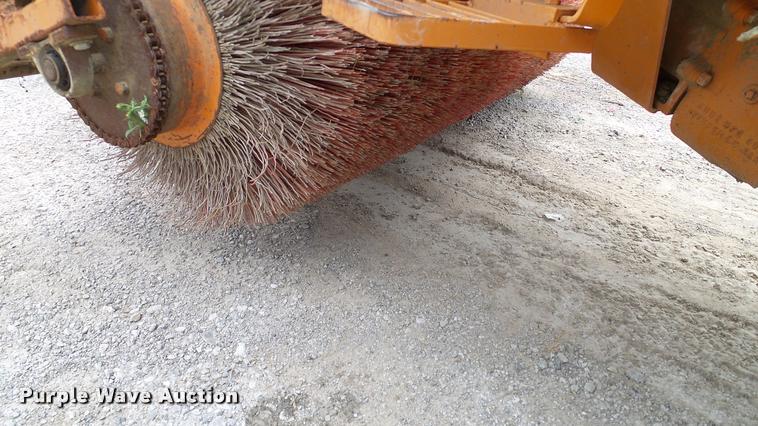 image for item L3142 Broce Broom H20 broom